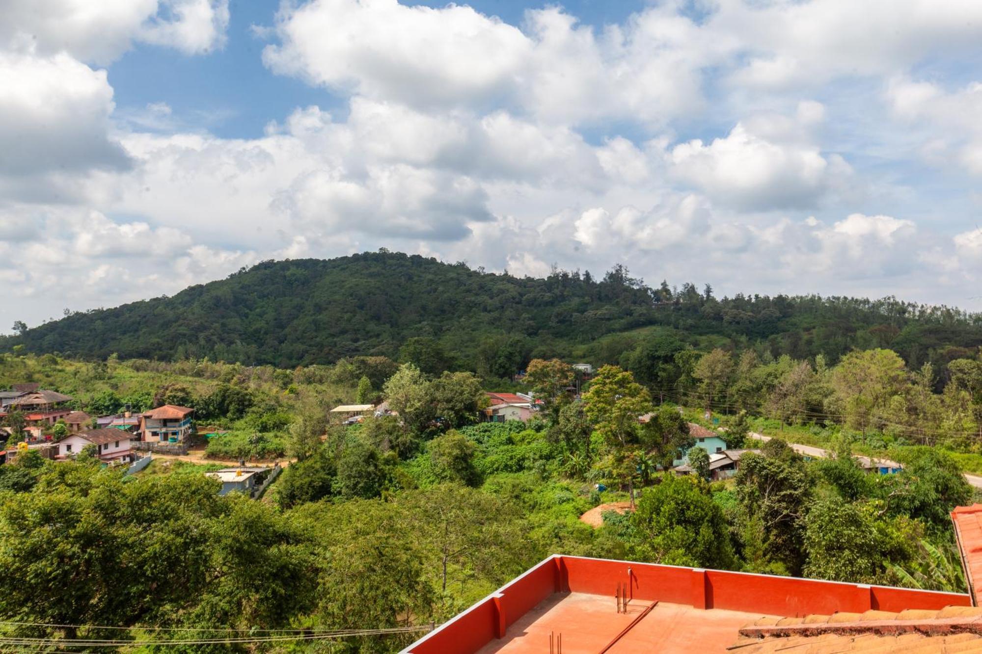 Treebo Vrindavan, 3 Km From Madikeri Fort Exterior foto